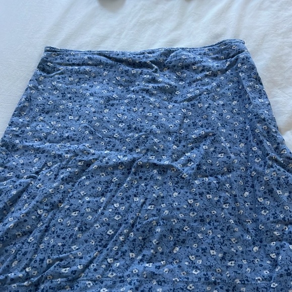 Abercrombie & Fitch Blue floral Mini Skirt & Crop Set - Picture 3 of 5